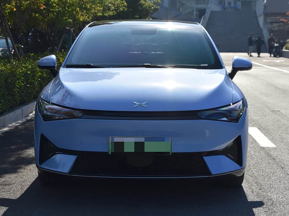 XPENG P5