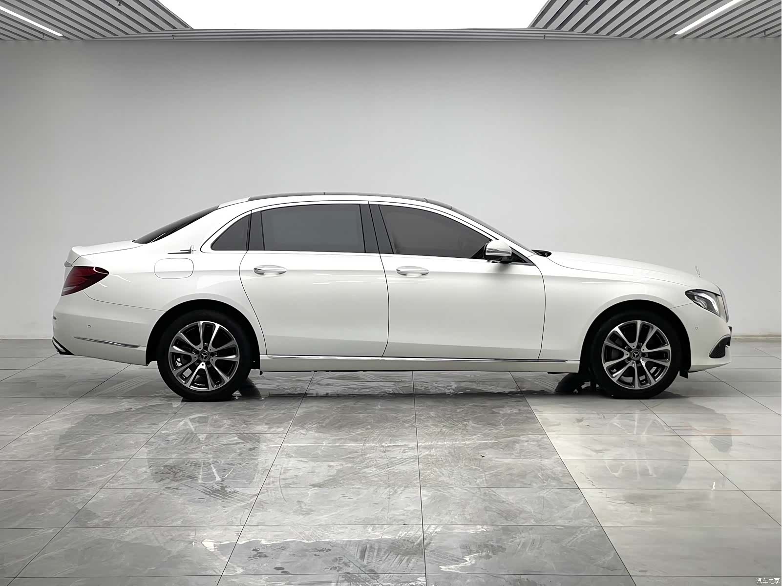 Mercedes-Benz E-Class, 2018 8