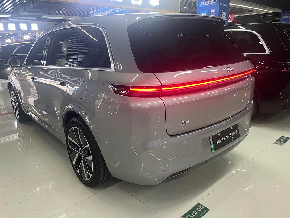 Li Auto Ideal L8