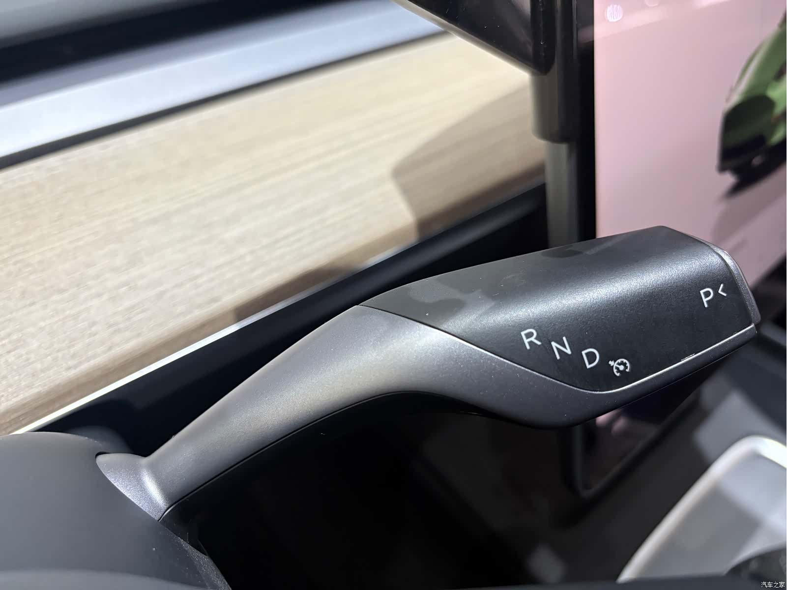 Tesla Model Y, 2023 13