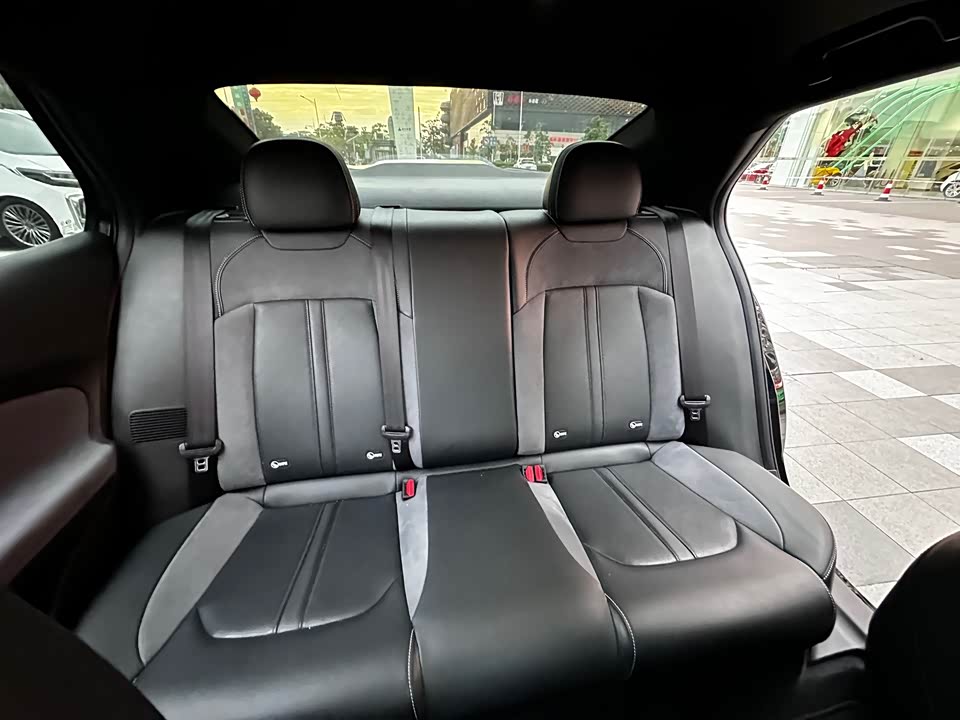 Trumpchi Shadow Leopard