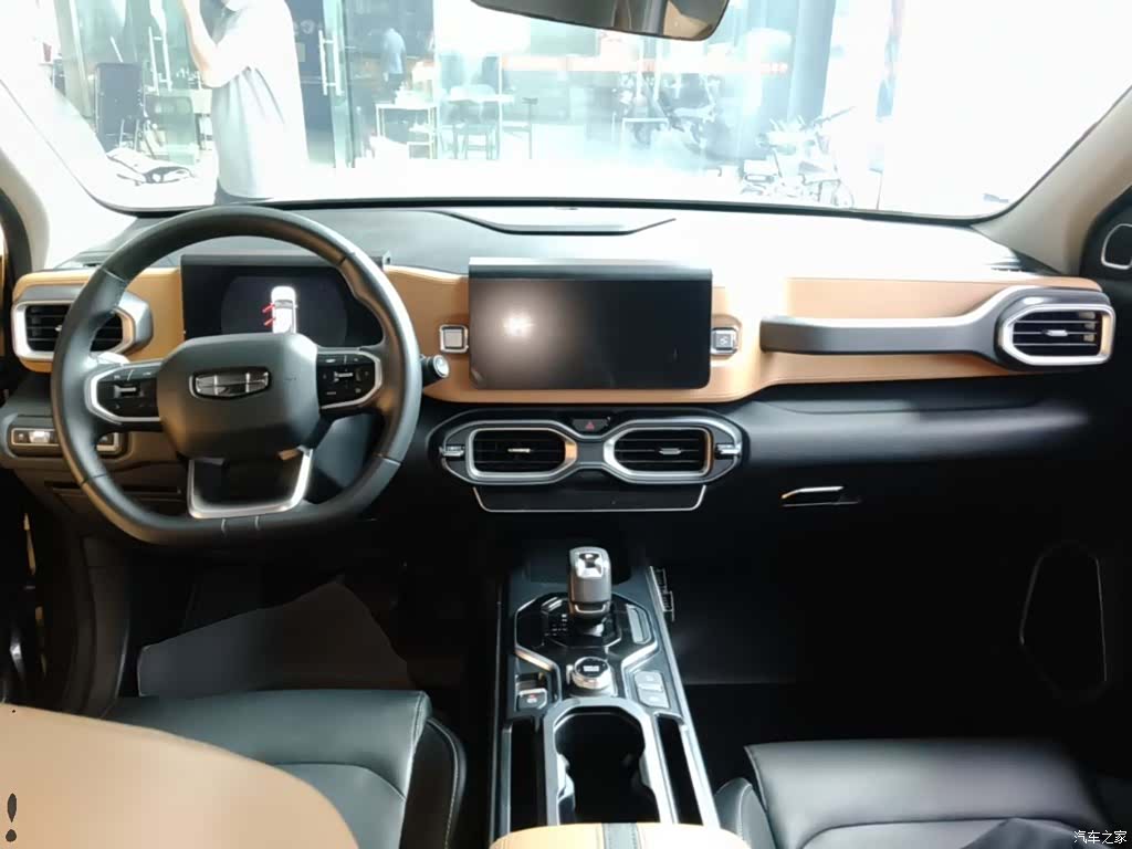 Geely Icon, 2023 10