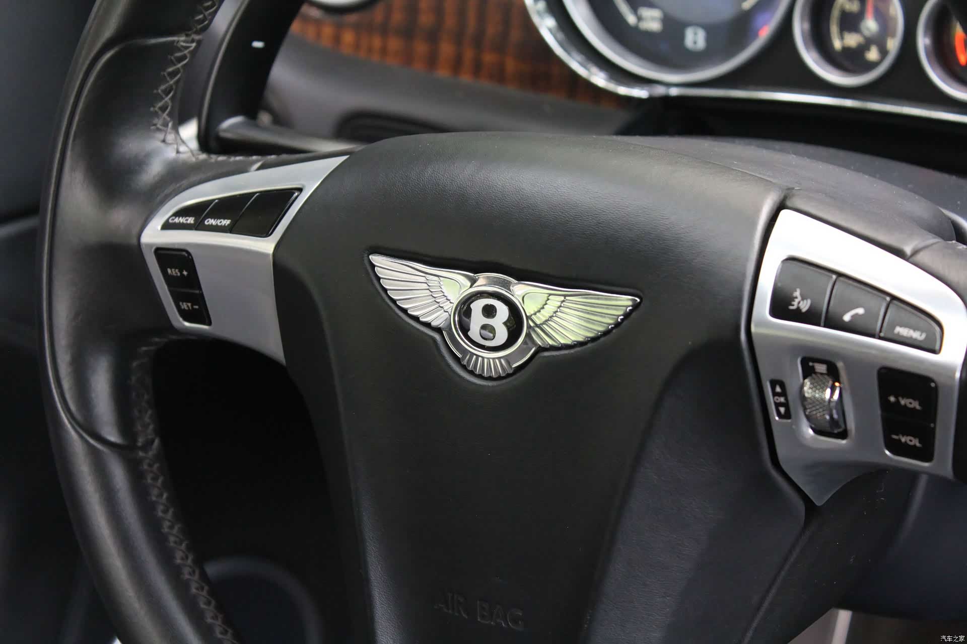 Bentley Continental GT, 2013 10
