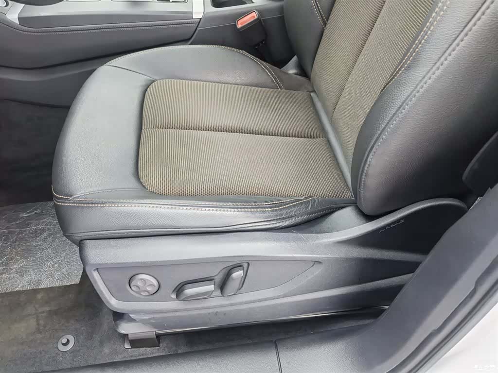 Audi Q5L, 2021 20