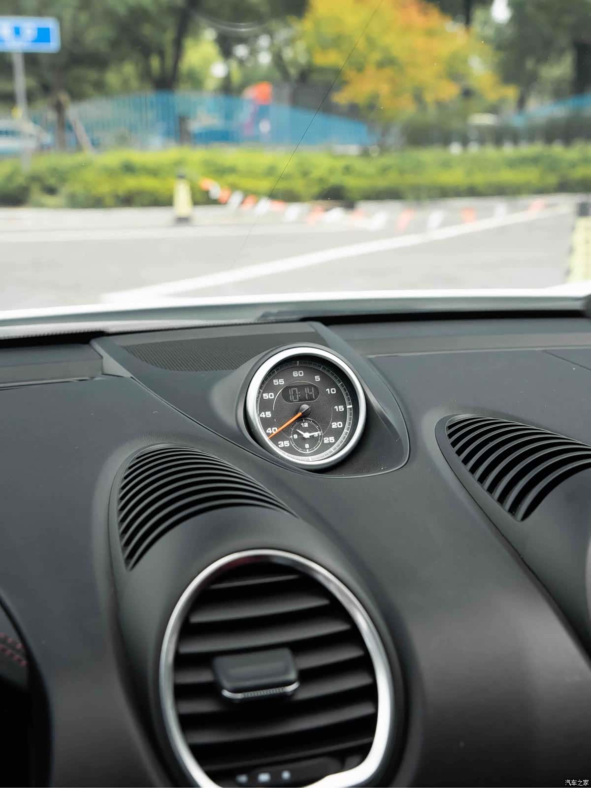 Porsche Cayman, 2018 7