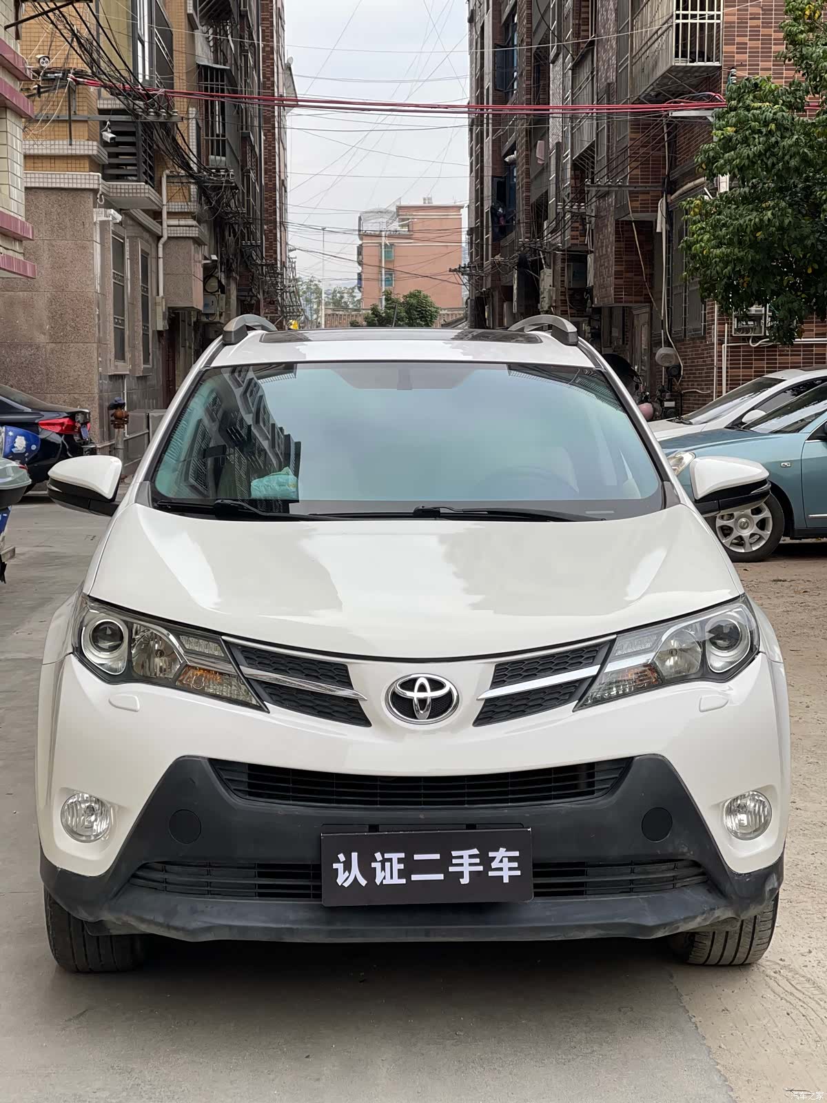 Toyota RAV4, 2014 3