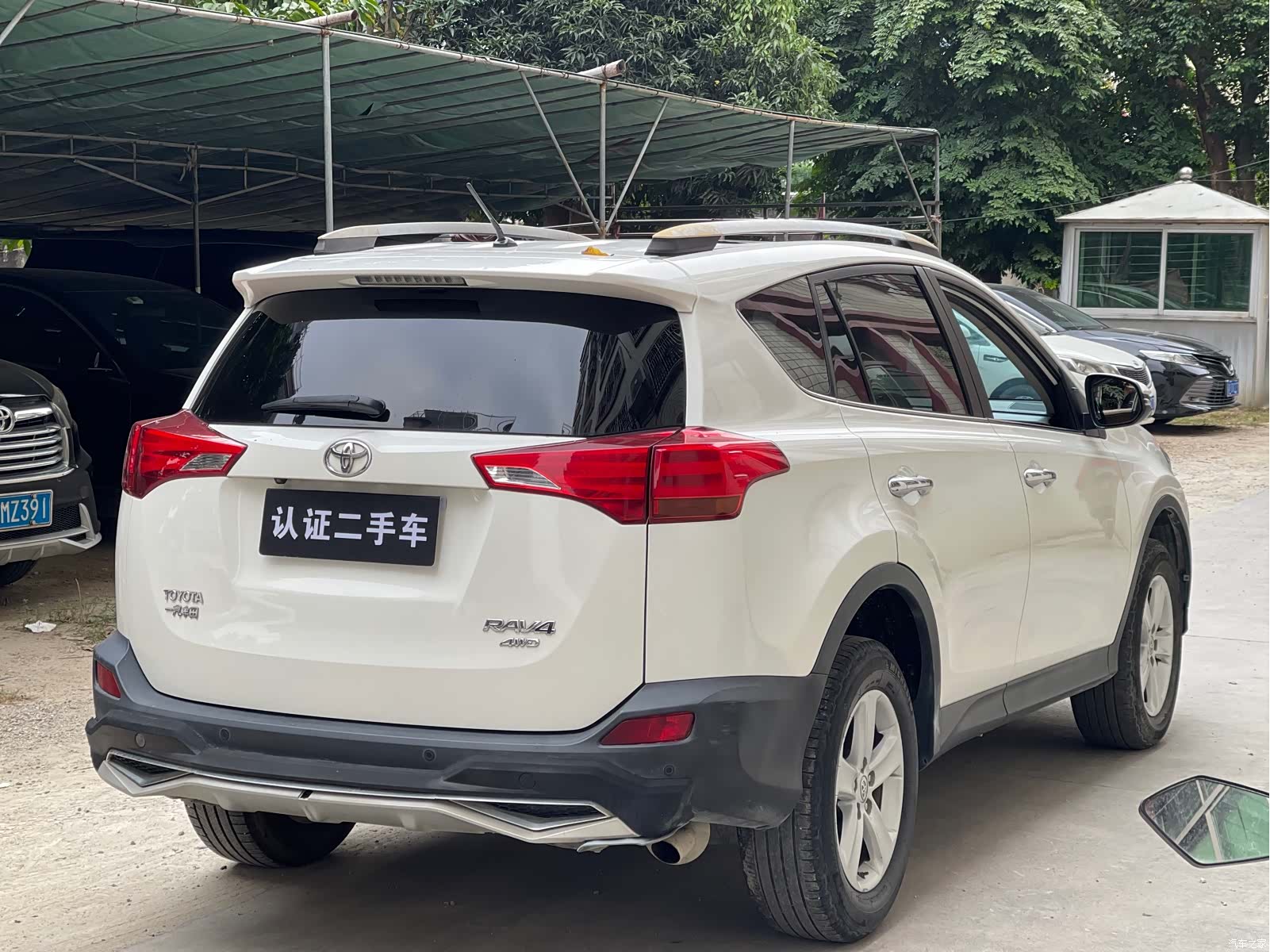 Toyota RAV4, 2014 4