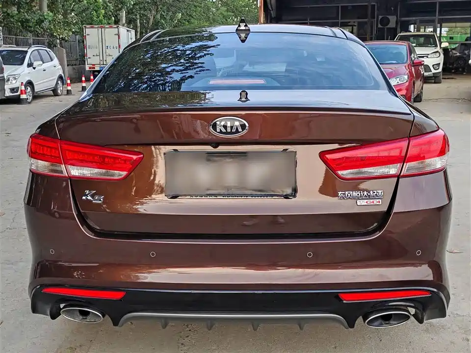 Kia K5