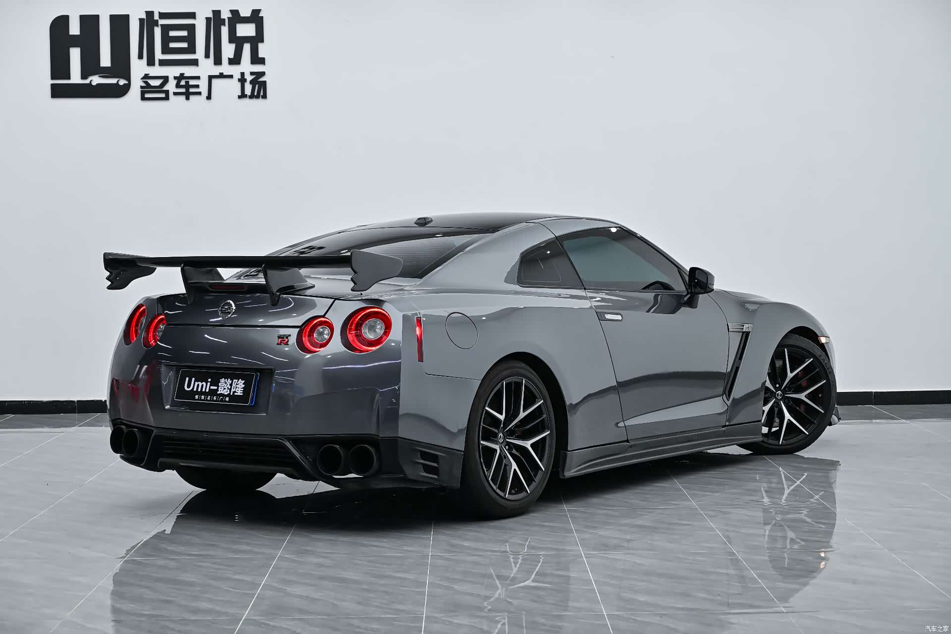 Nissan GT-R, 2012 3