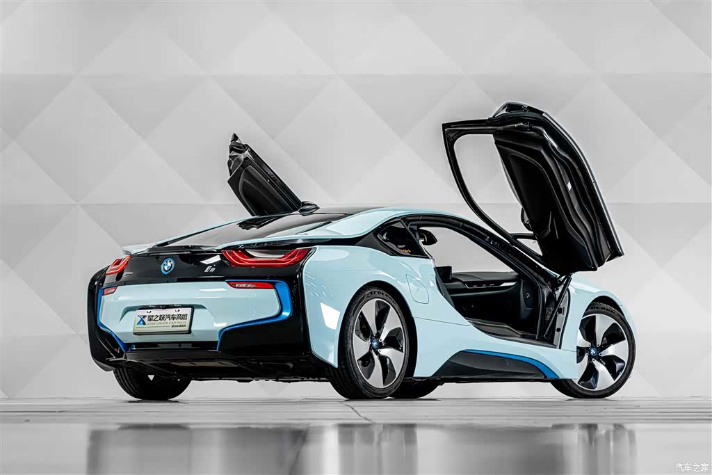 BMW i8, 2019 15