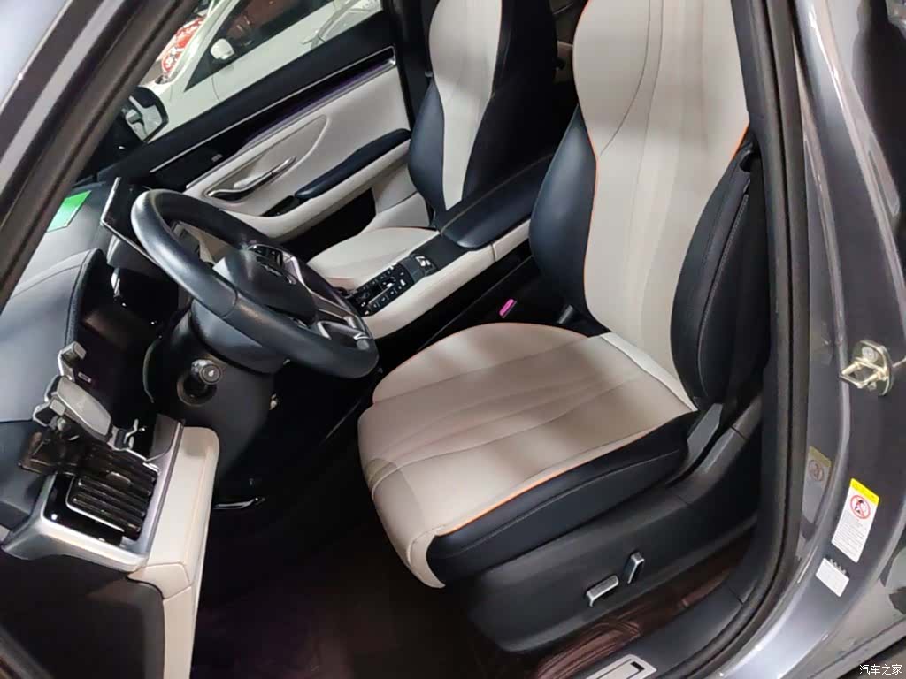 BYD Song, 2022 11