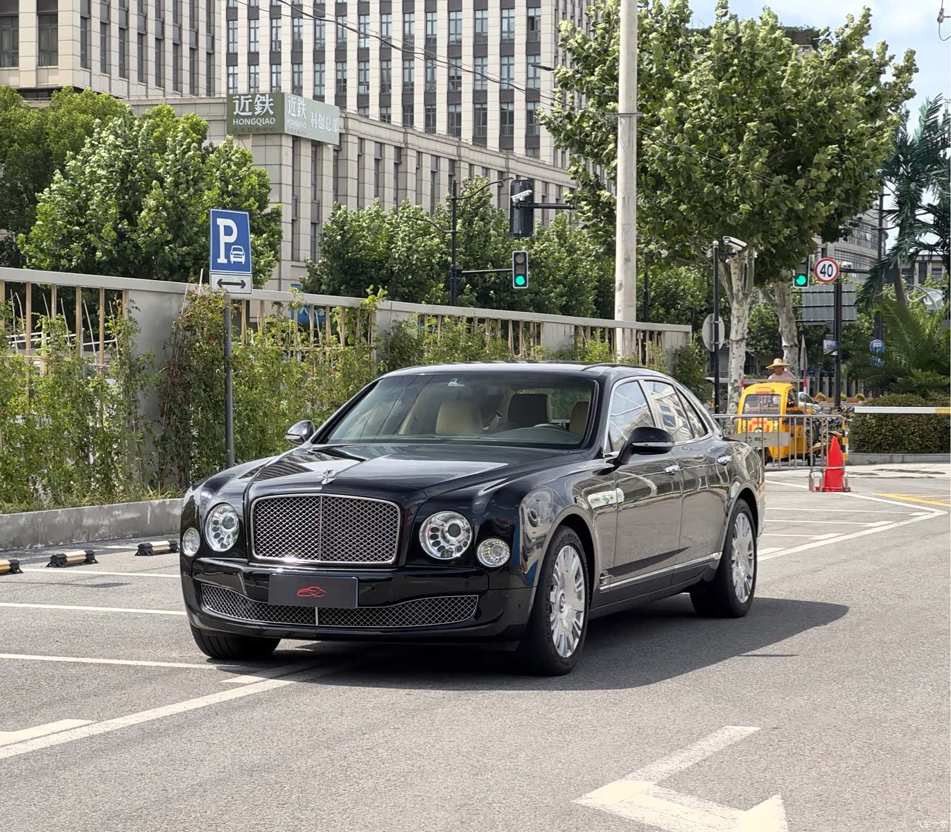 Bentley Mulsanne, 2016 1
