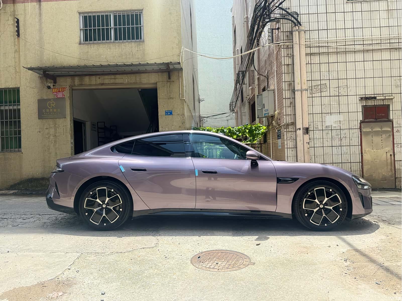 Xiaomi SU7, 2025 4