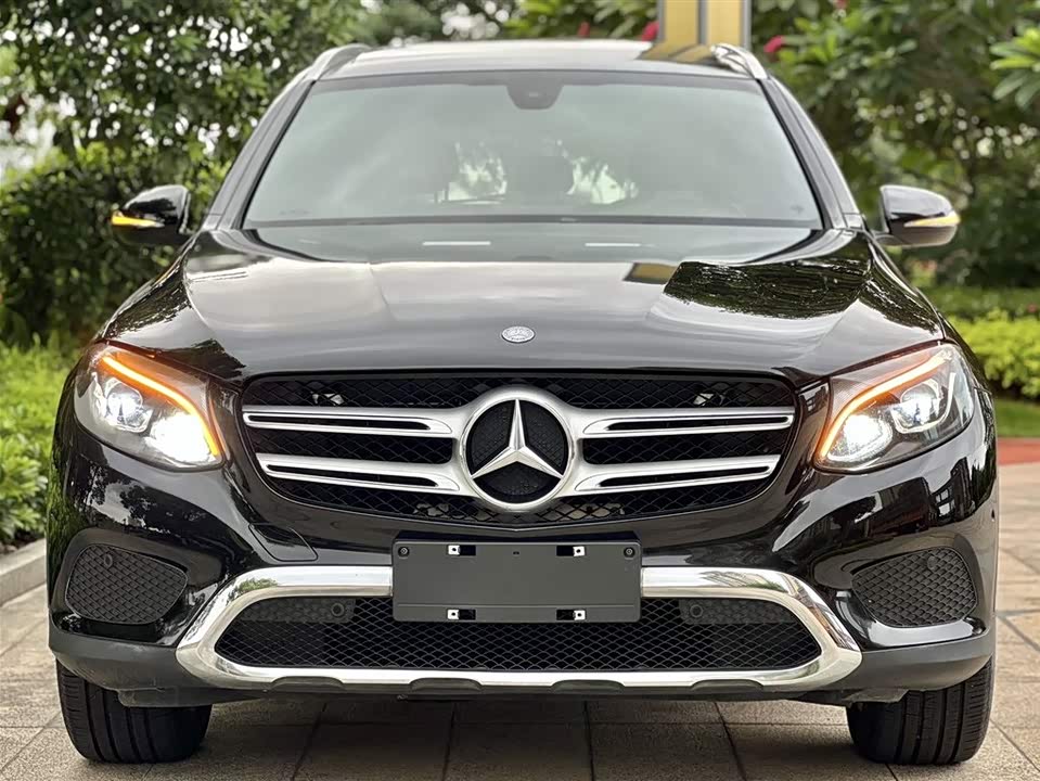 Mercedes-Benz GLC Mercedes-Benz GLC