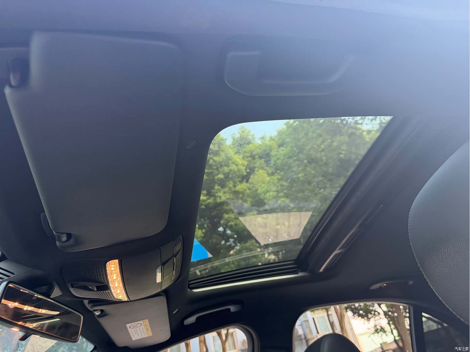 Mercedes-Benz C-Class, 2019 14