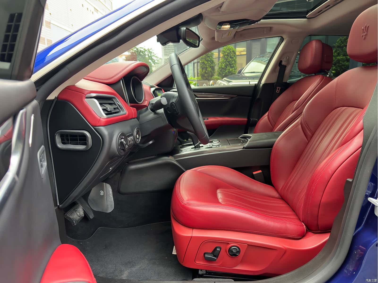 Maserati Ghibli, 2018 все фото