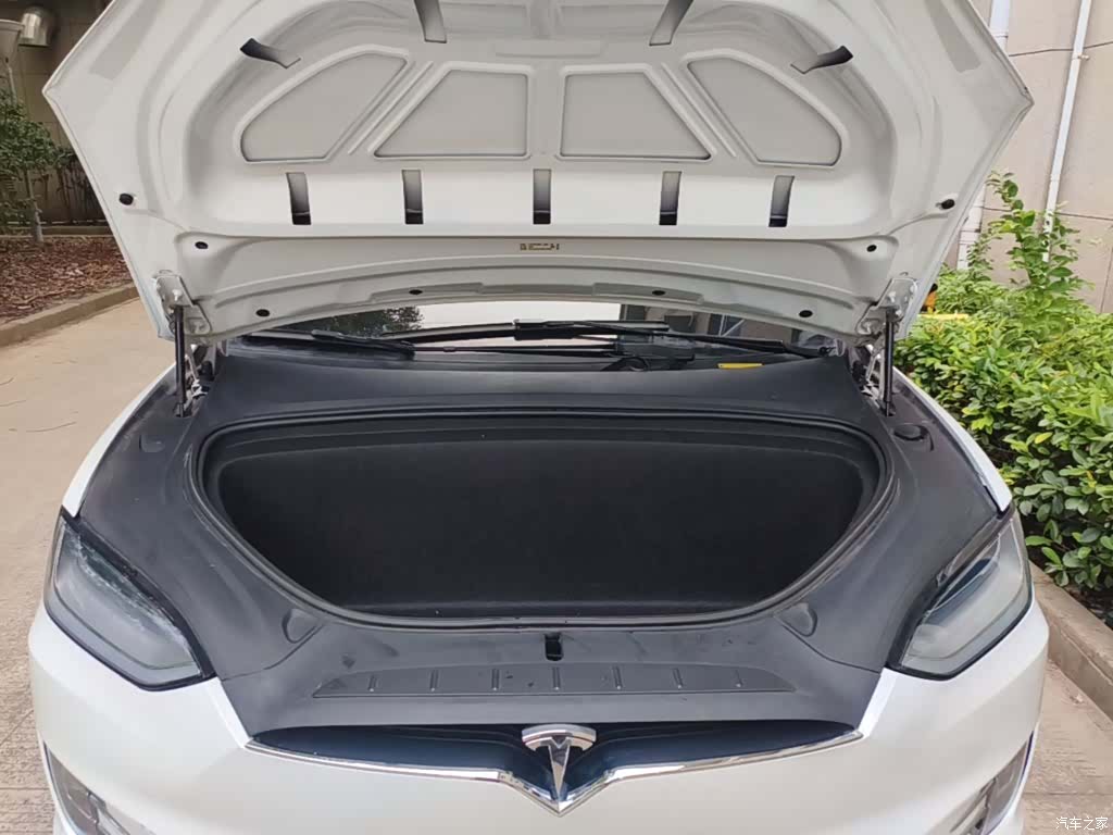 Tesla Model X, 2020 20