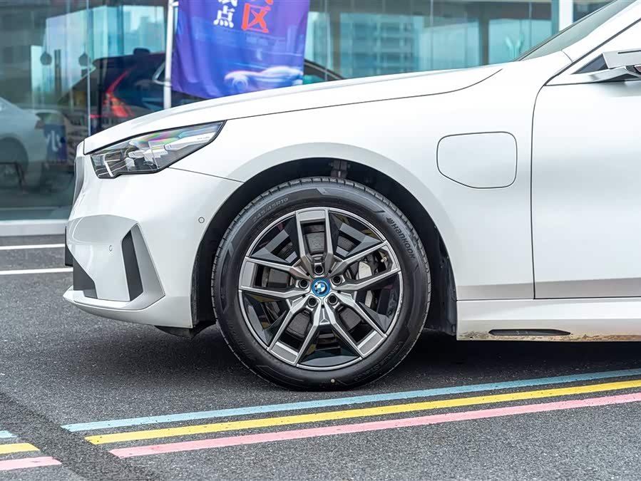 BMW i5 2024, фото 4