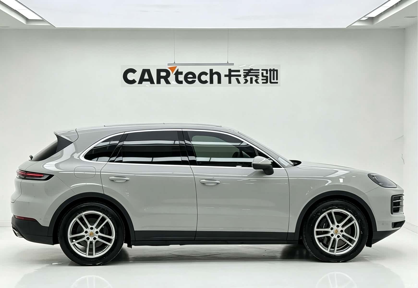 Porsche Cayenne, 2025 4