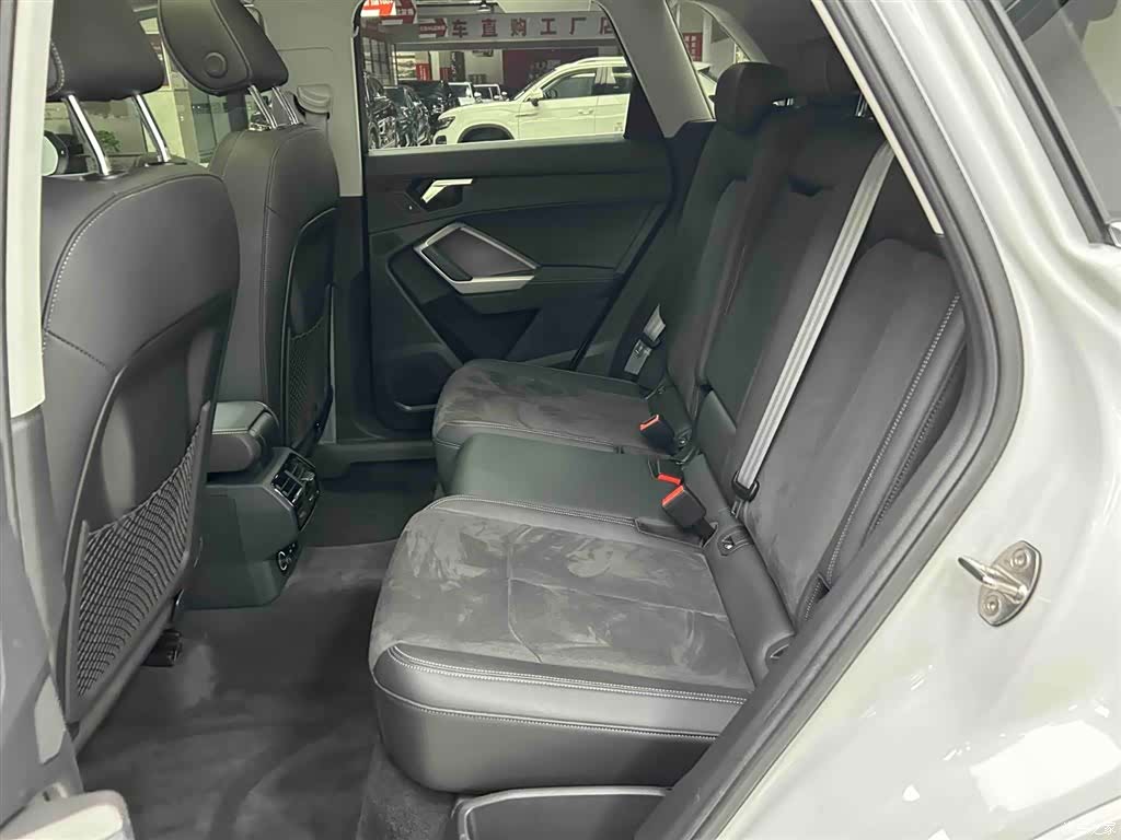 Audi Q3, 2022 14