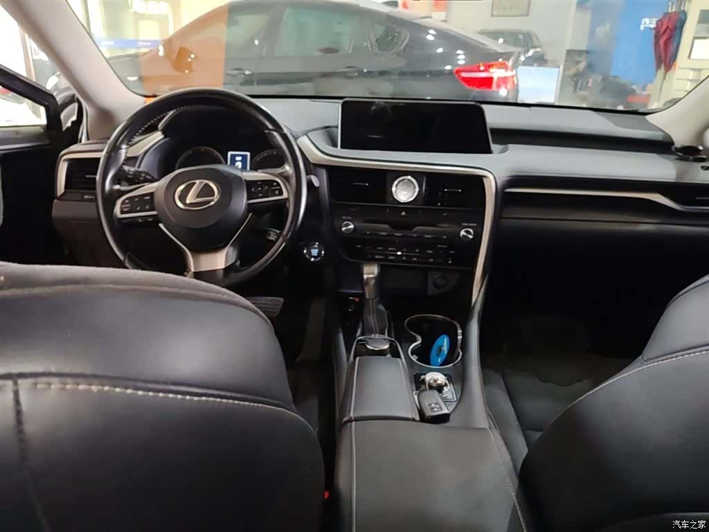 Lexus RX, 2018 10