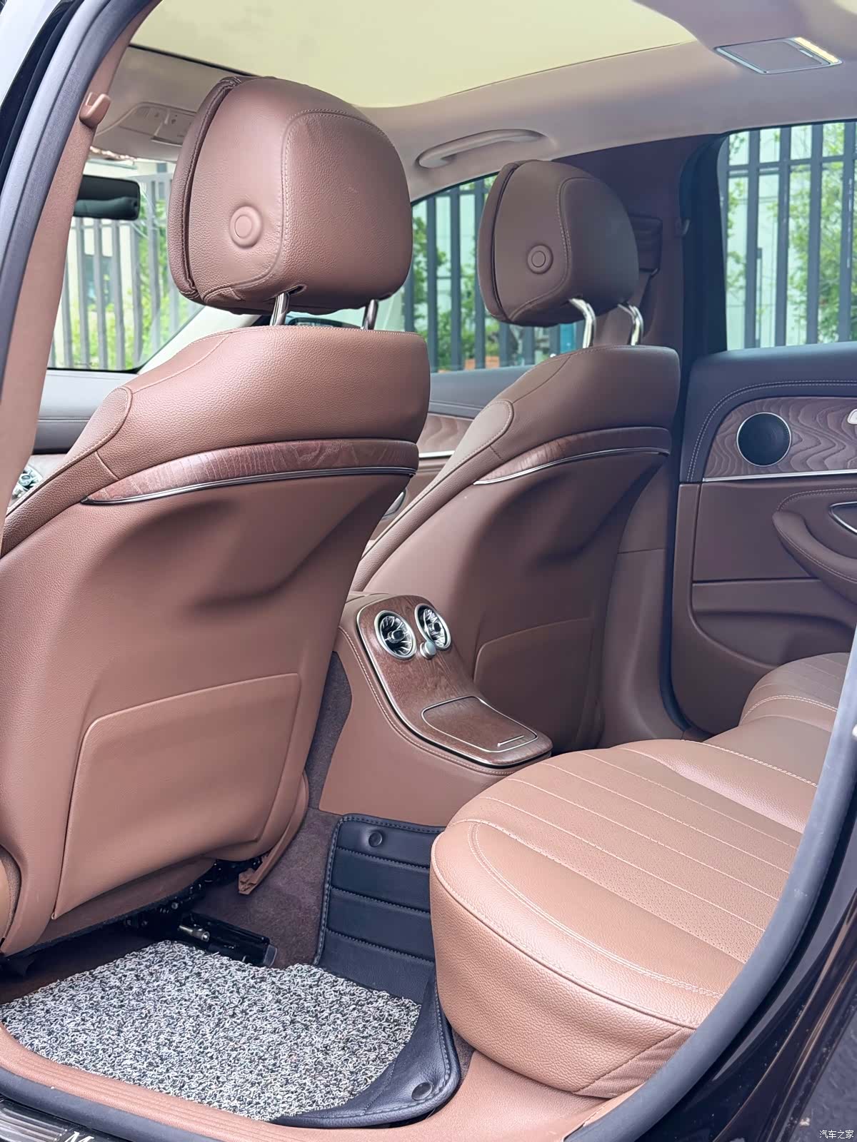 Mercedes-Benz E-Class, 2023 7