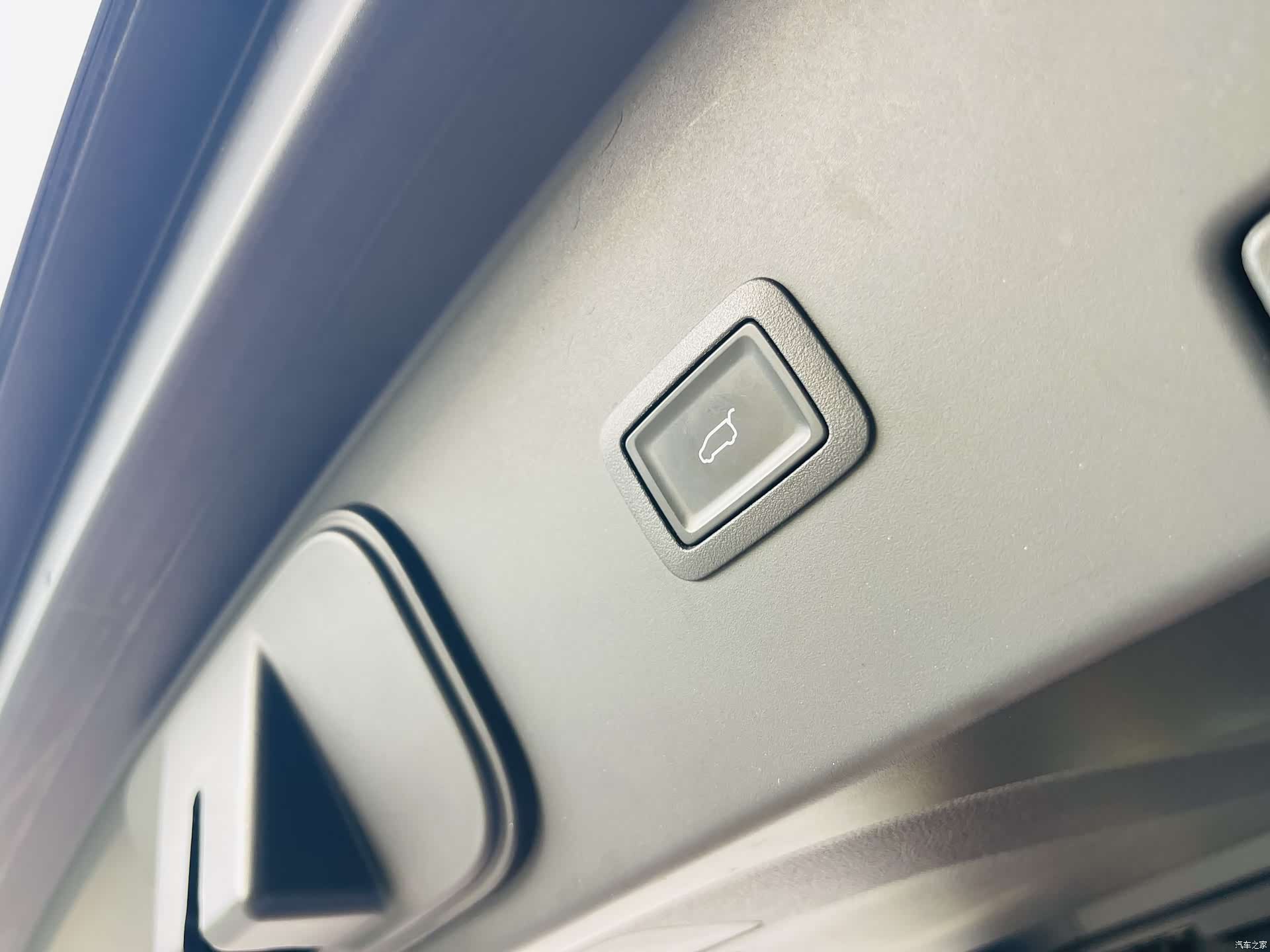 Hongqi HQ9, 2023 34