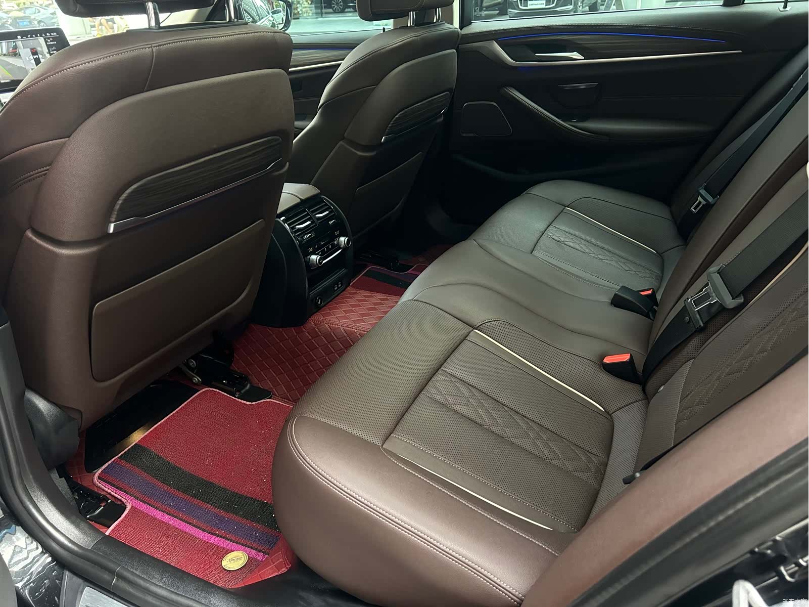 BMW 5 Series, 2022 7