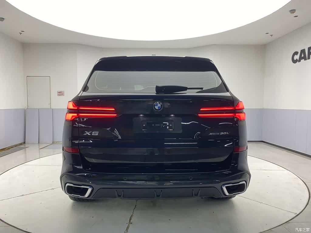 BMW X5, 2025 6