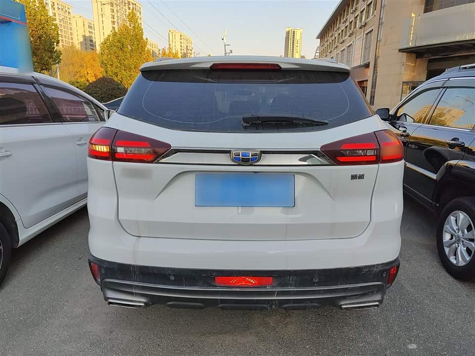 Geely Atlas