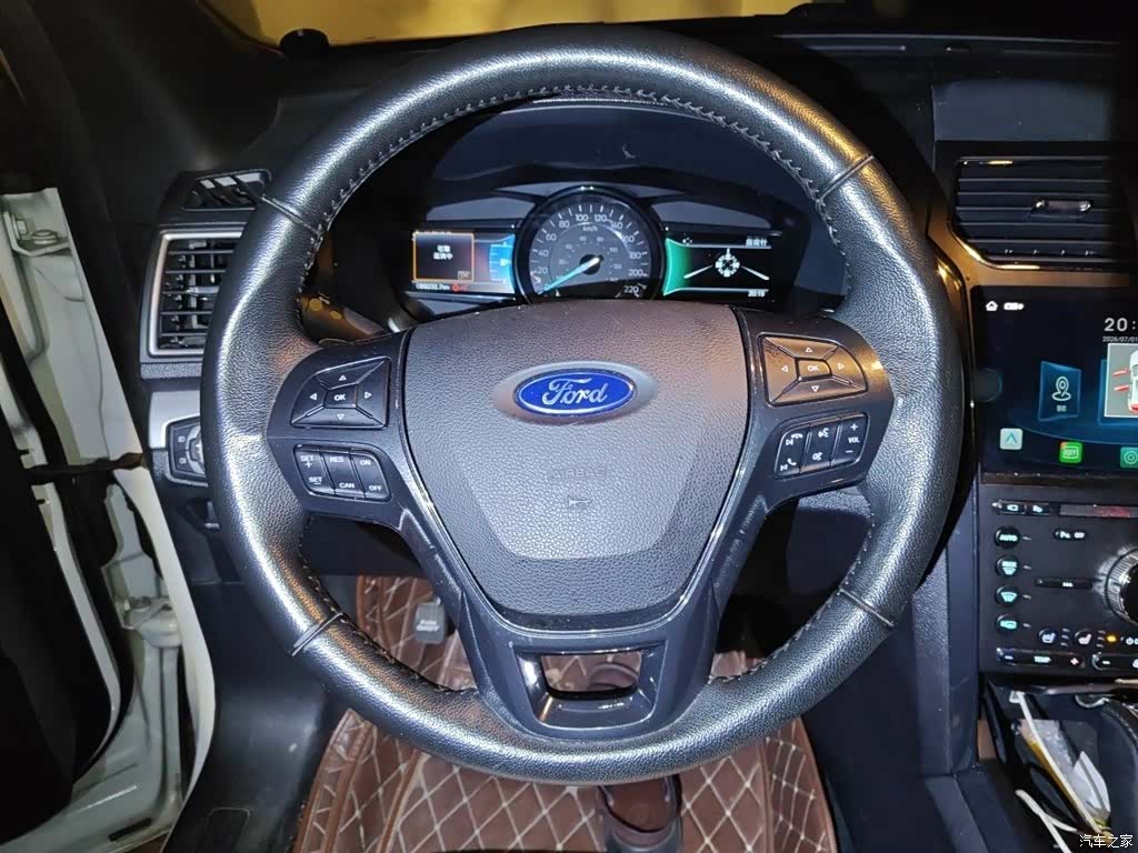 Ford Explorer, 2017 3