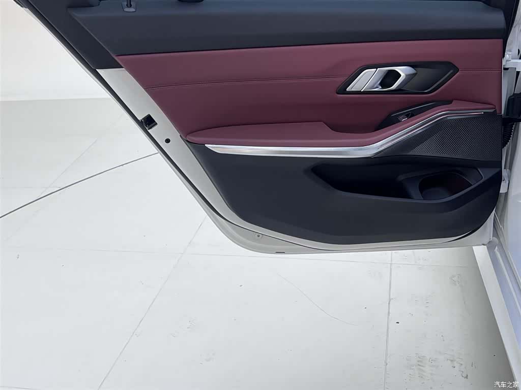 BMW 3 Series, 2023 14