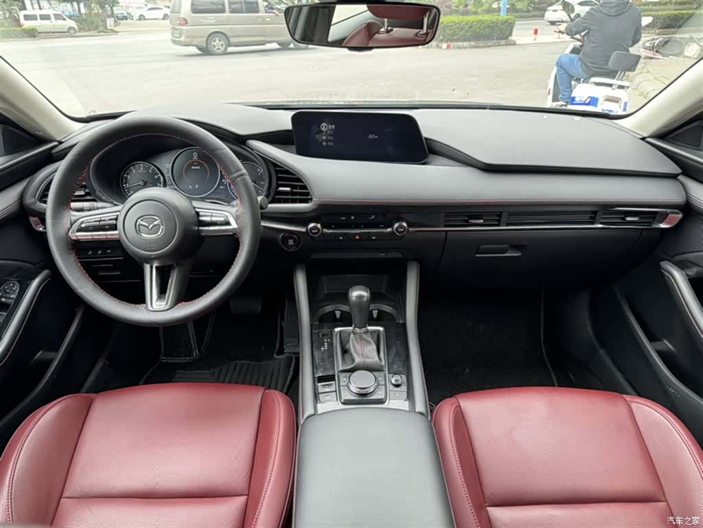 Mazda Mazda3, 2024 16