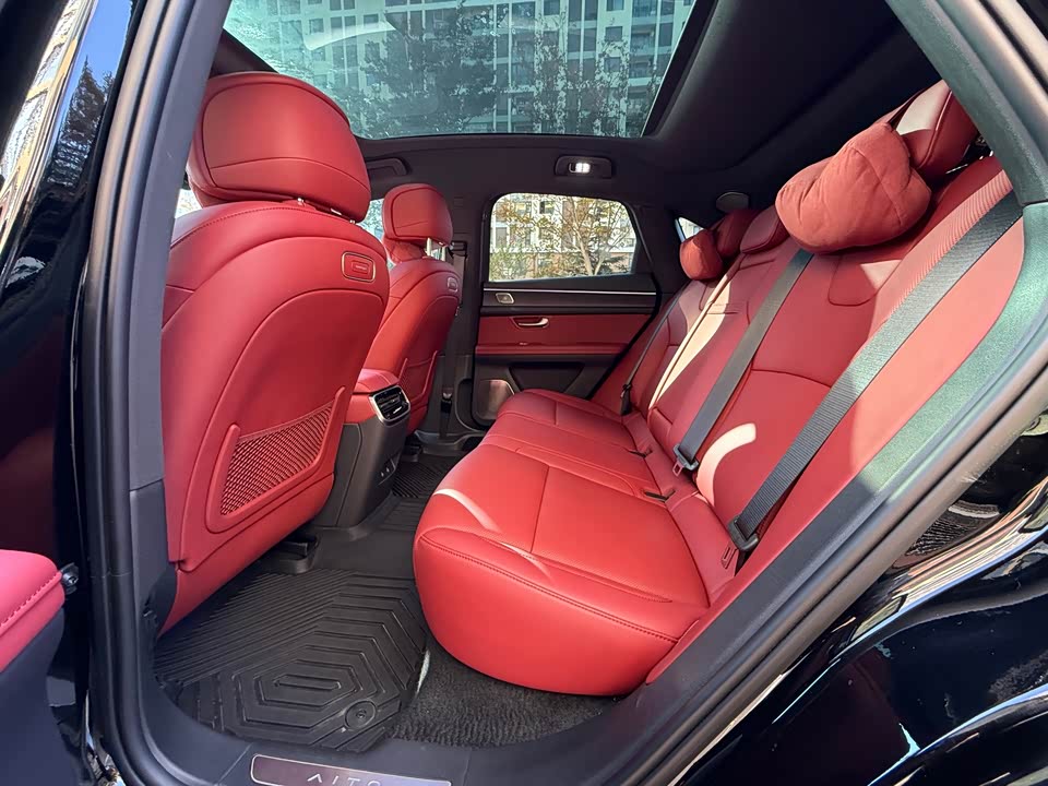 AITO Ask the world M5