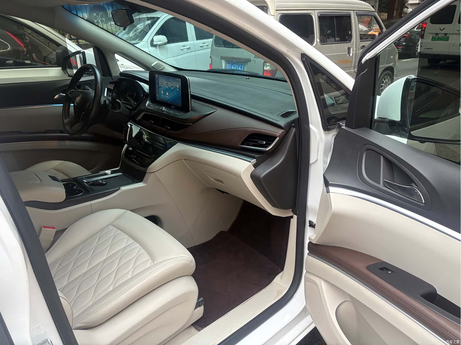 Buick GL8, 2020 14