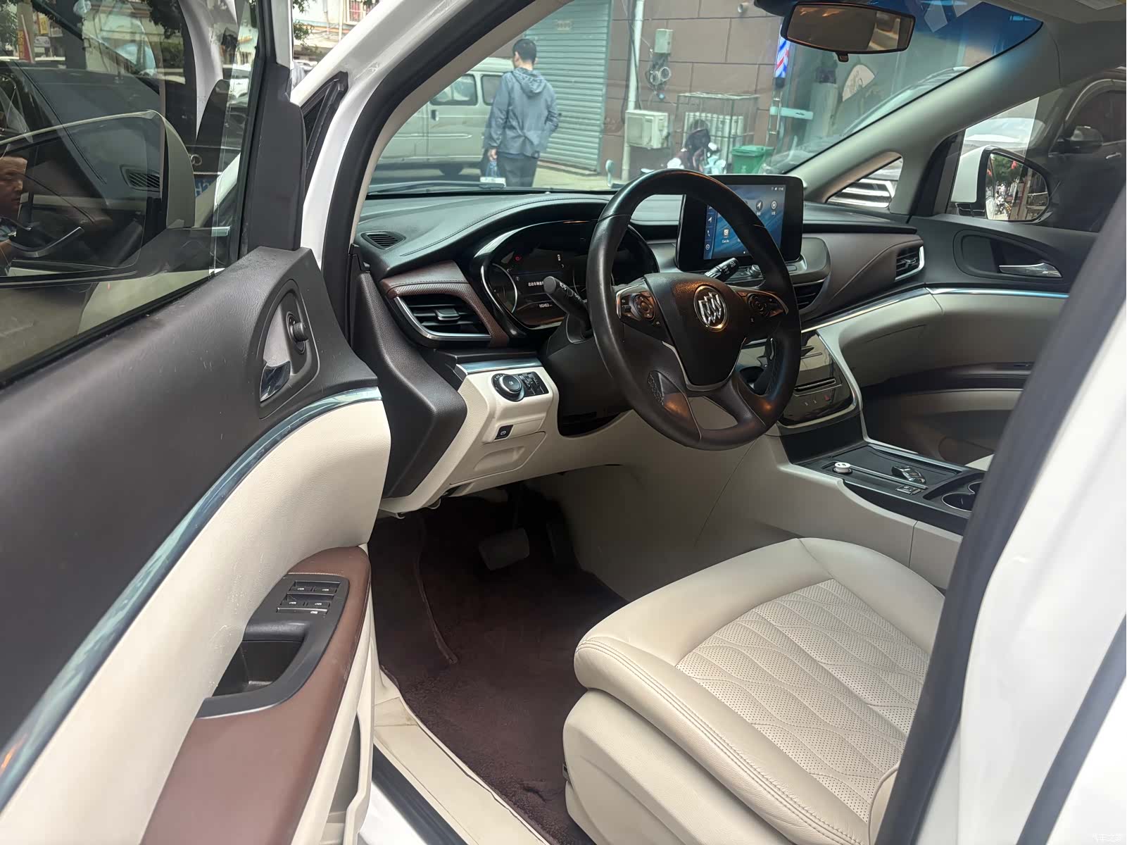 Buick GL8, 2020 12