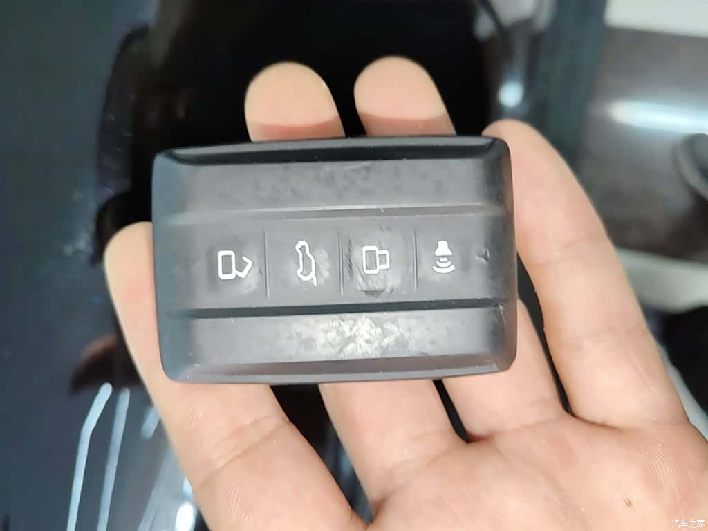 Tank 300, 2022 9