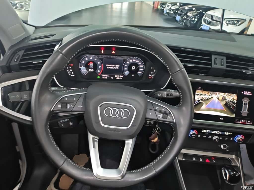 Audi Q3, 2020 11