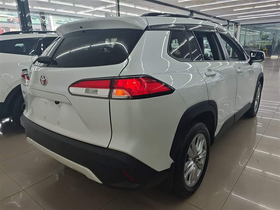 Toyota Corolla Sharp amplifier