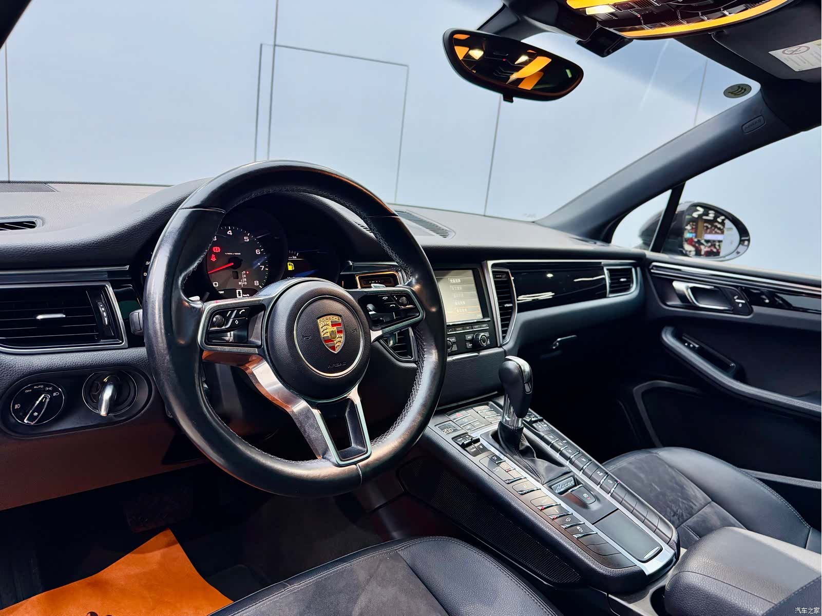 Porsche Macan, 2016 8