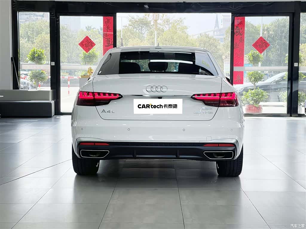 Audi A4L, 2021 все фото