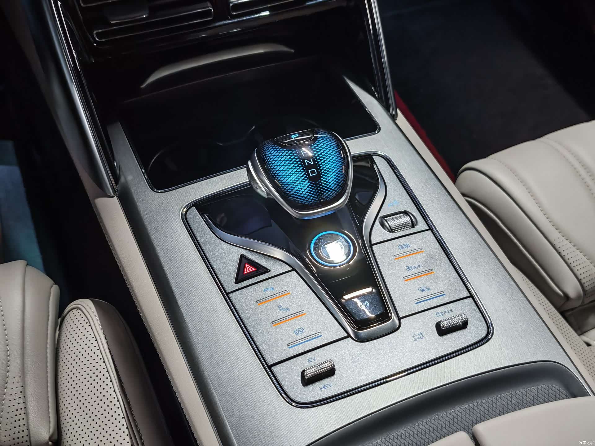 BYD Tang, 2023 10