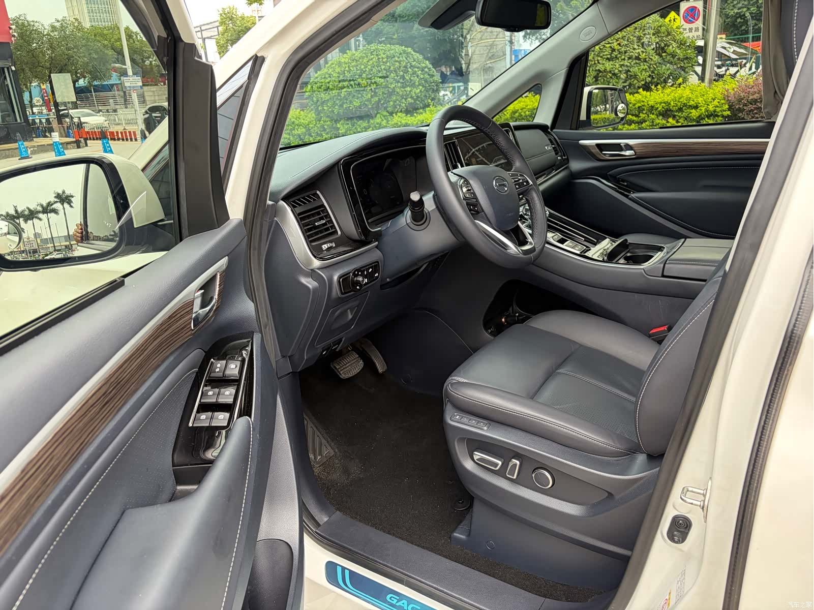 Trumpchi M8, 2021 8