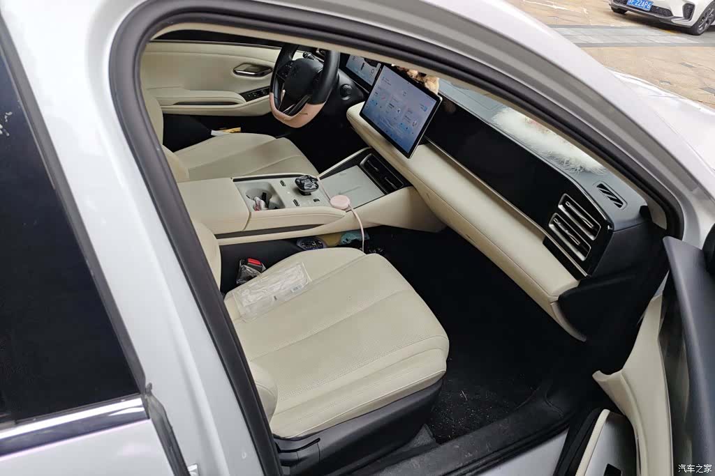 BYD Qin, 2024 8
