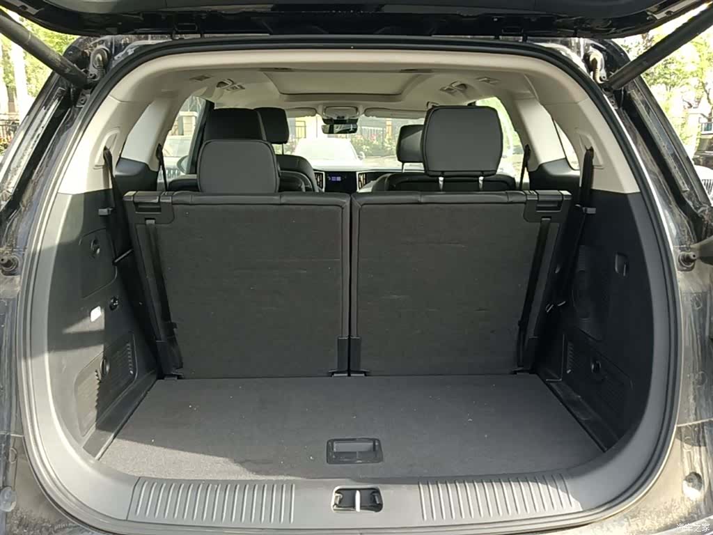 Hongqi HS7, 2024 19