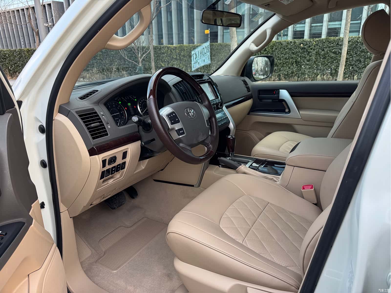 Toyota Land Cruiser, 2016 7