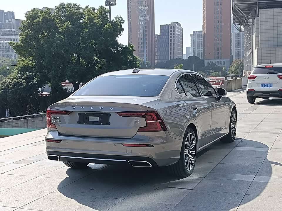 Volvo S60