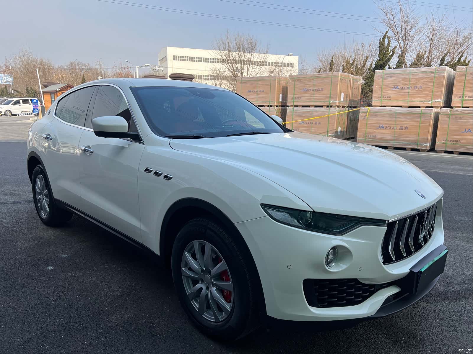 Maserati Levante, 2018 все фото