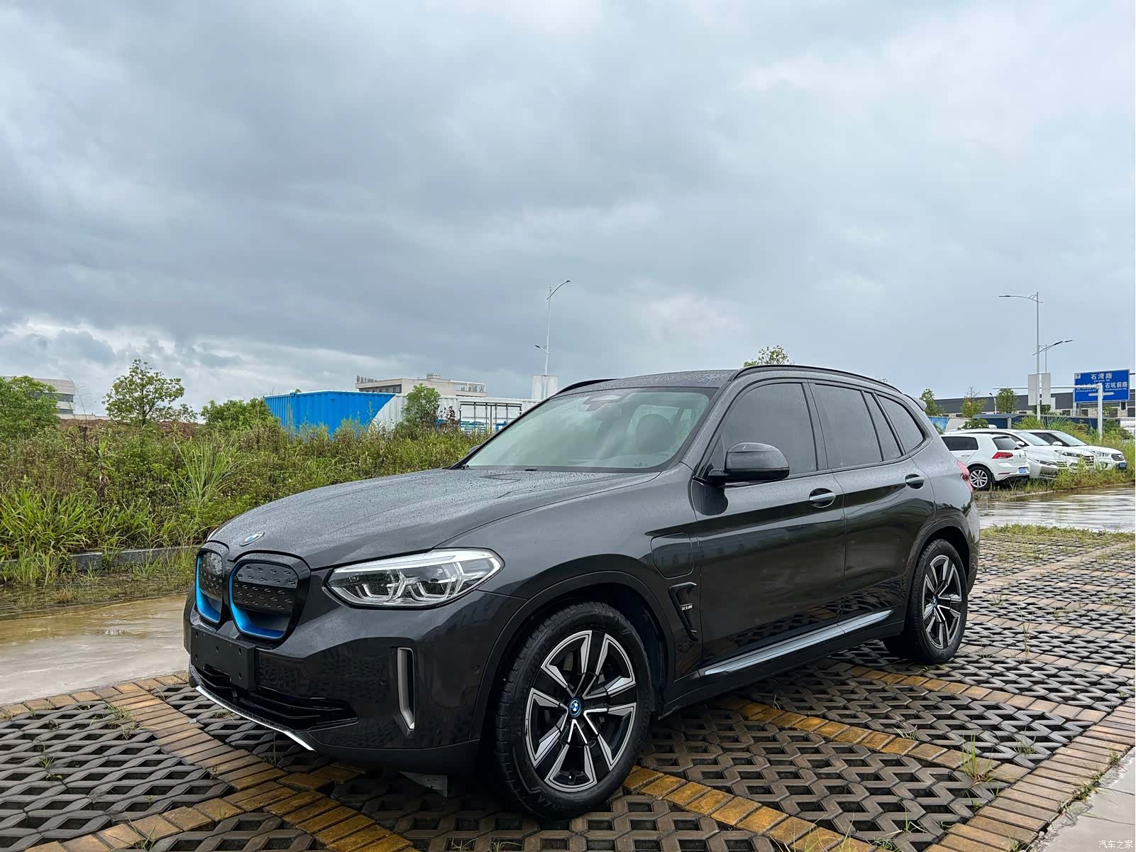 BMW iX3, 2021 1