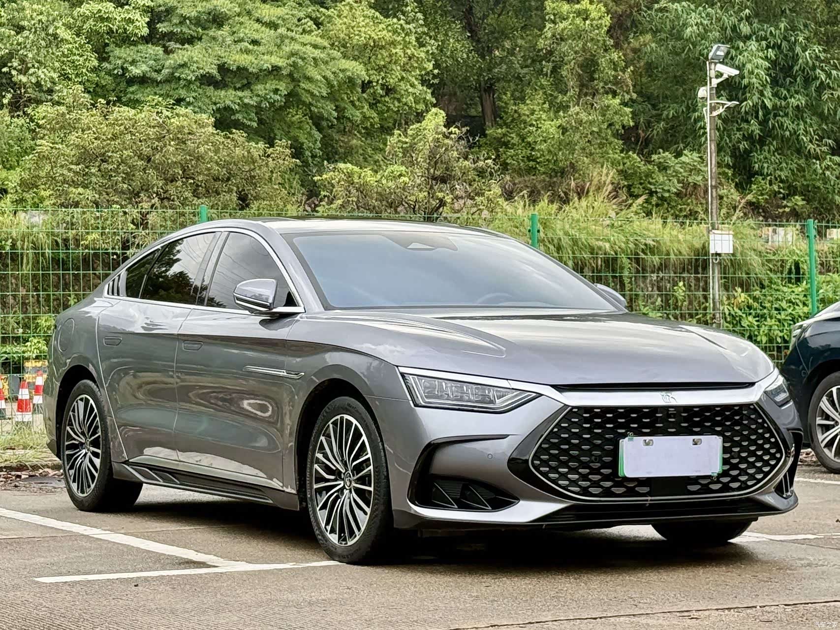 BYD Han, 2022 3